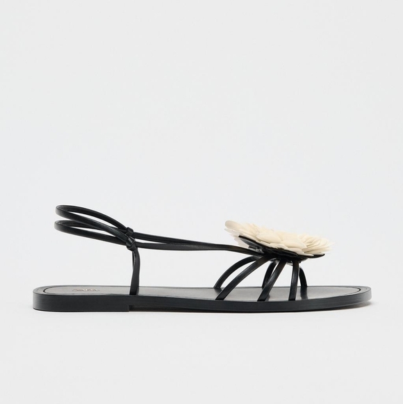 FLAT SANDALS WITH FLOWER SIZE 8 - Picture 2 of 7